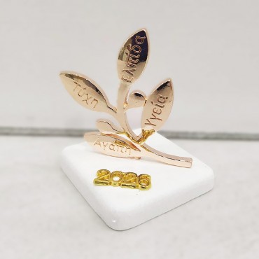 Επιτραπέζιο γούρι με κλαδί ελιάς με ευχές σε λευκή πέτρα (rose-gold)