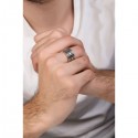 Ασημένιο ανδρικό δαχτυλίδι με σκάλισμα 