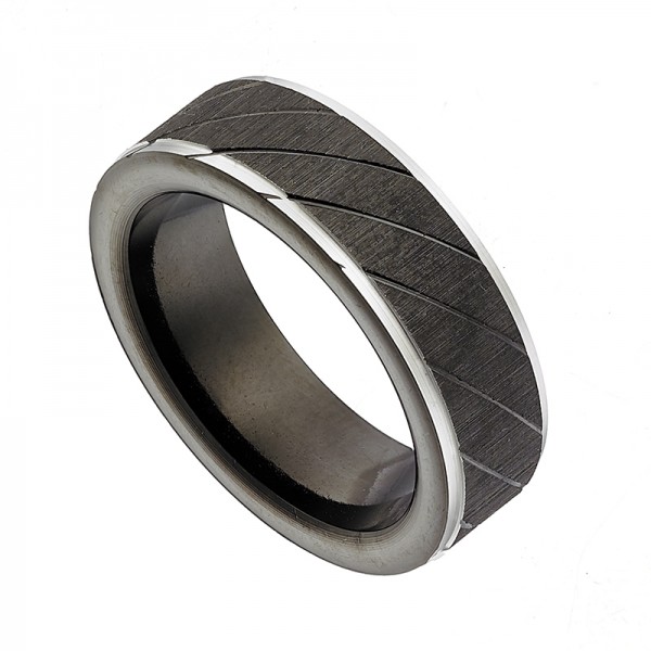 Ατσάλινο δαχτυλίδι με διακριτικό σκάλισμα