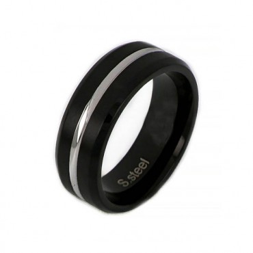 Δαχτυλίδι από ατσάλι σε μαύρο χρώμα με γραμμή στη μέση 
