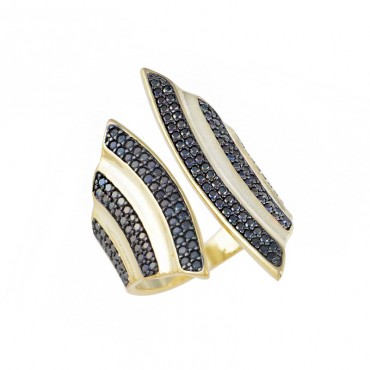 Εντυπωσιακό δαχτυλίδι από ασήμι επιχρυσωμένο με μαύρες πέτρες ζιργκόν