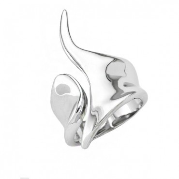 Ασημένιο δαχτυλίδι με ακανόνιστο σχήμα και λουστρέ φινίρισμα 