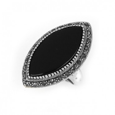 Ασημένιο δαχτυλίδι με μεγάλη πέτρα όνυχα και μικρές πέτρες μαρκασίτη